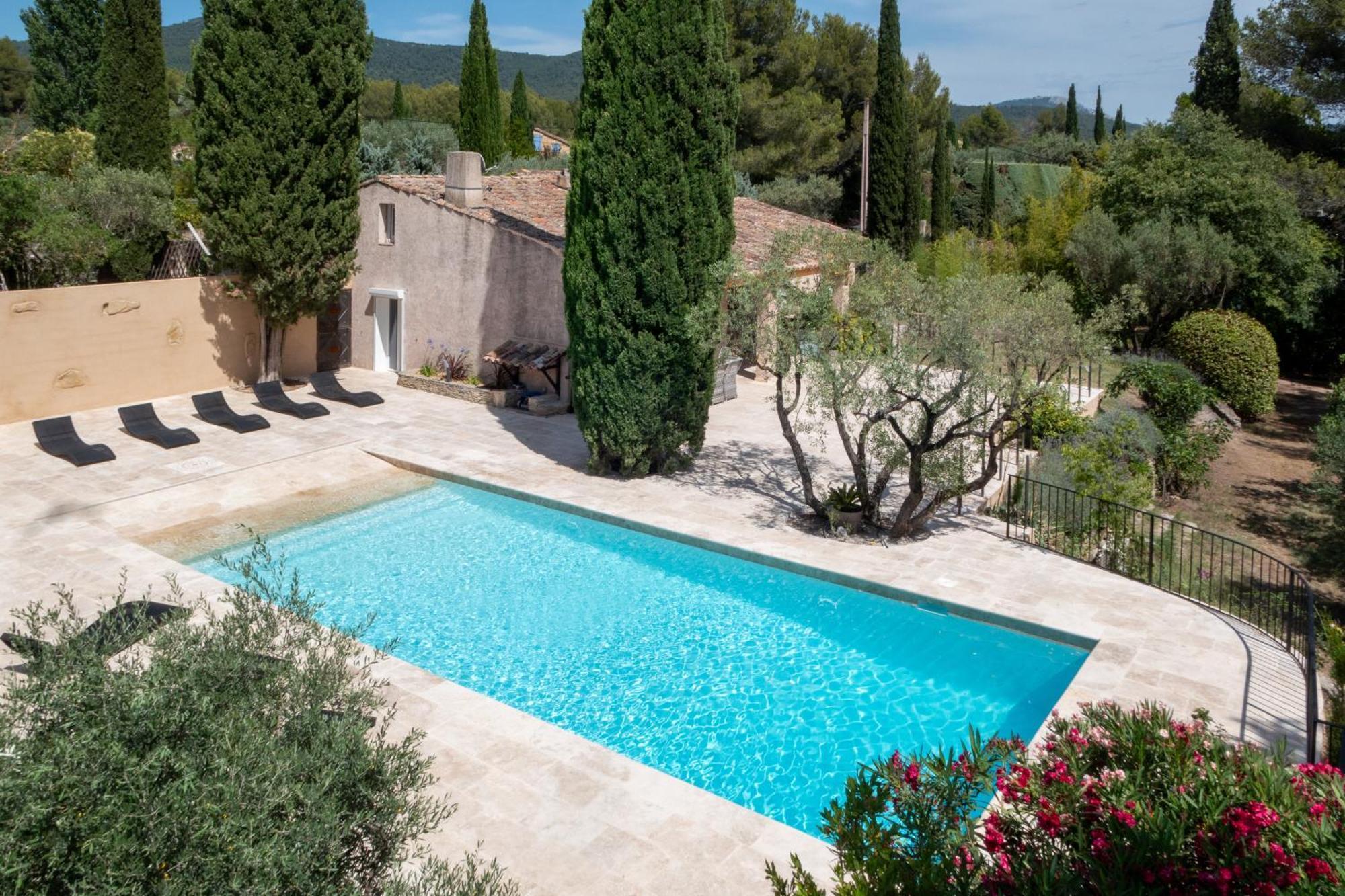 Villa De Charme En Campagne Avec Piscine Privee Et Nature Luxuriante Le Beausset Luaran gambar