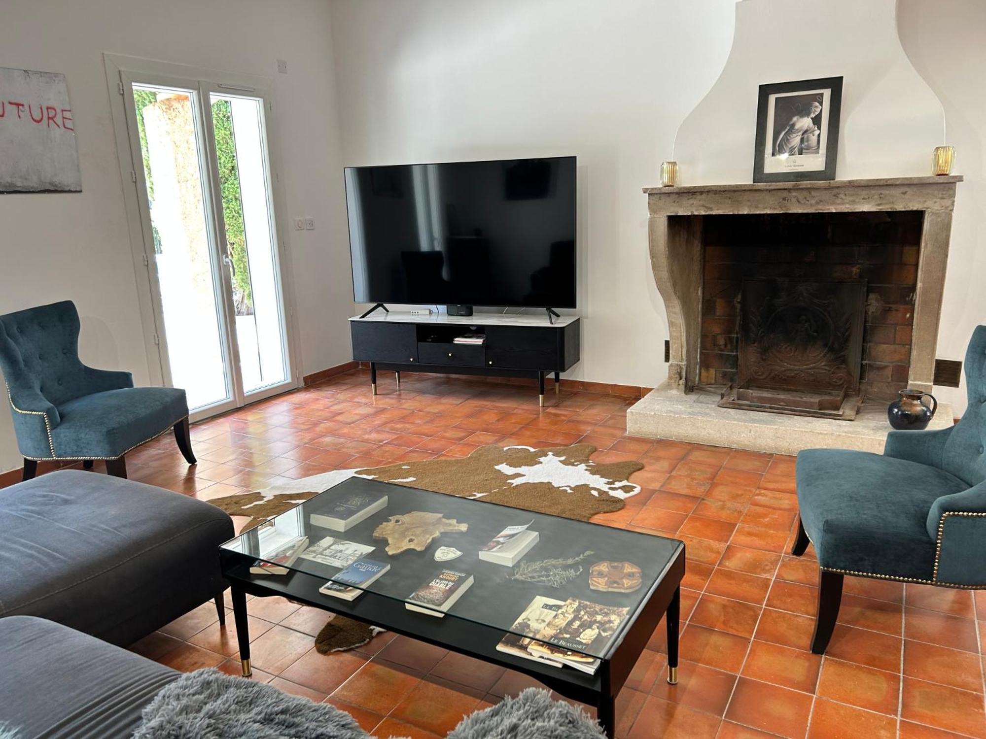 Villa De Charme En Campagne Avec Piscine Privee Et Nature Luxuriante Le Beausset Luaran gambar