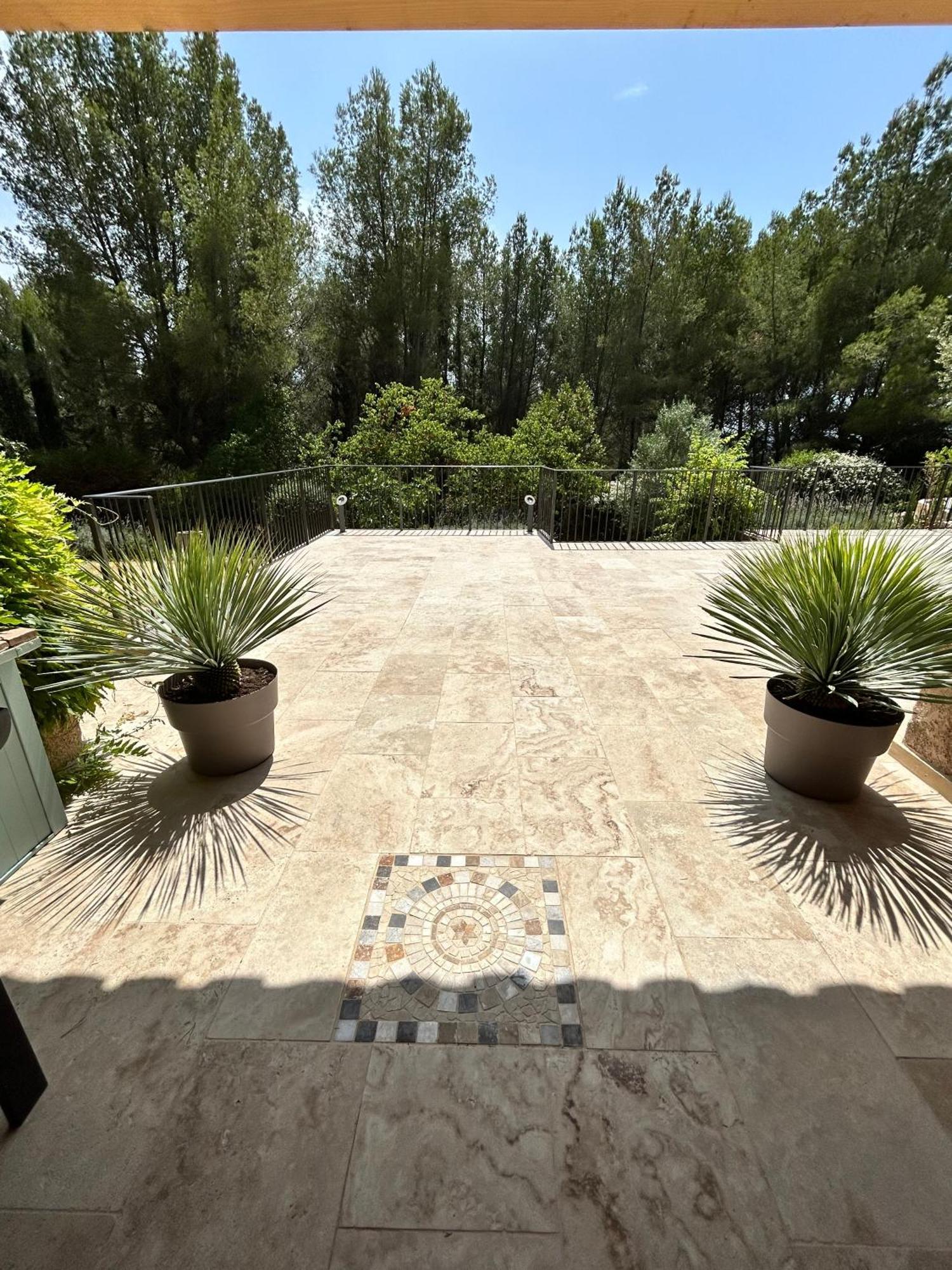Villa De Charme En Campagne Avec Piscine Privee Et Nature Luxuriante Le Beausset Luaran gambar