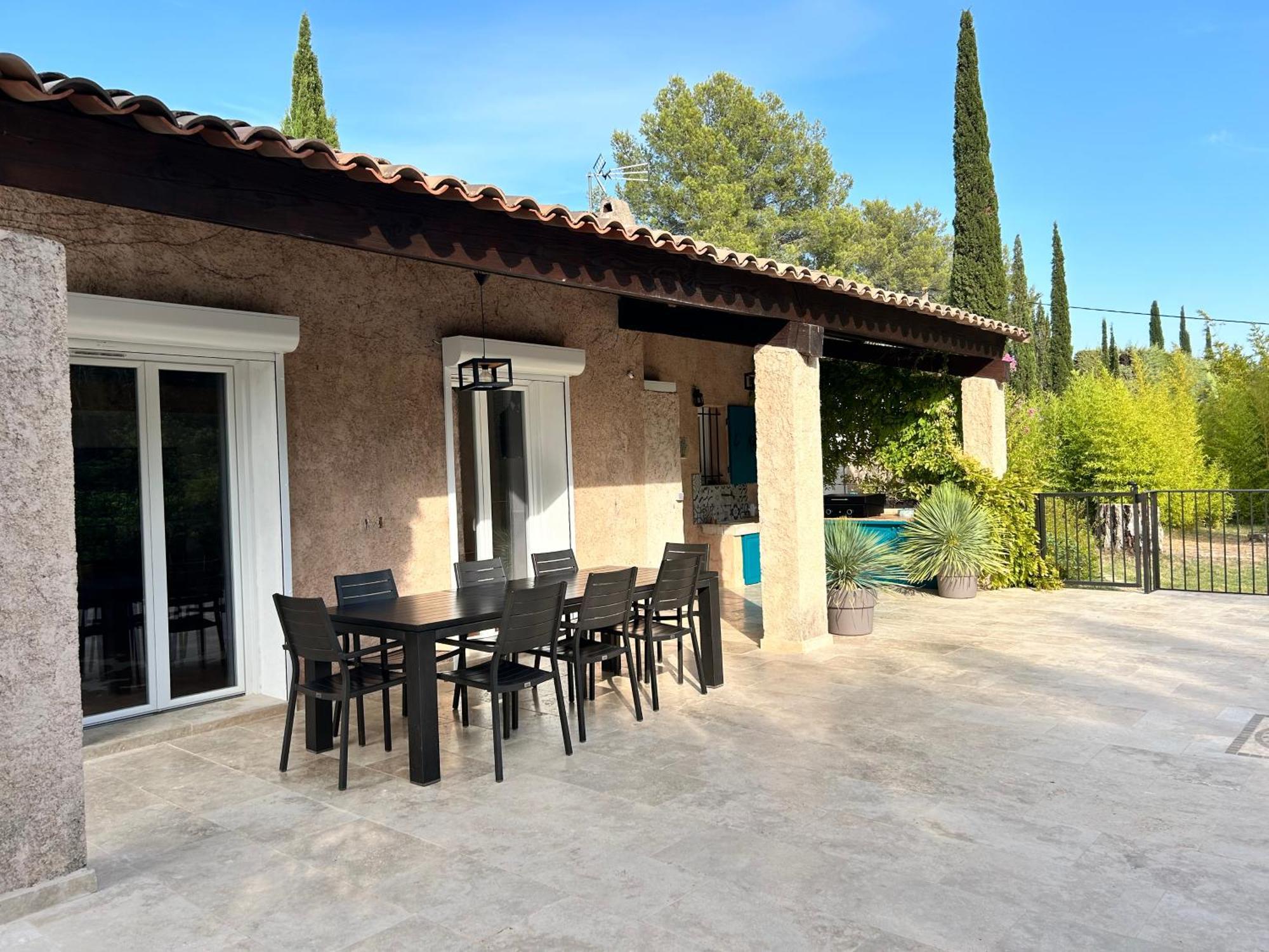 Villa De Charme En Campagne Avec Piscine Privee Et Nature Luxuriante Le Beausset Luaran gambar